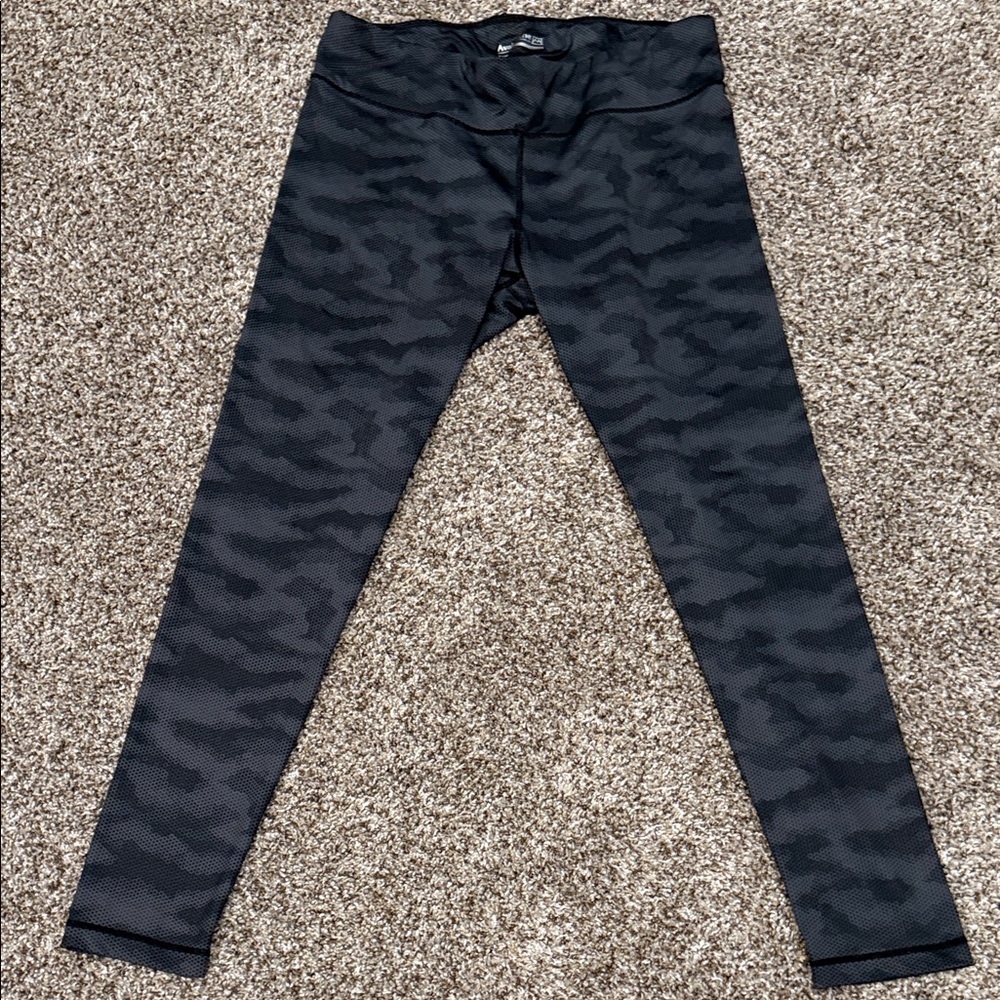 Avalanche Black Camouflage Leggings